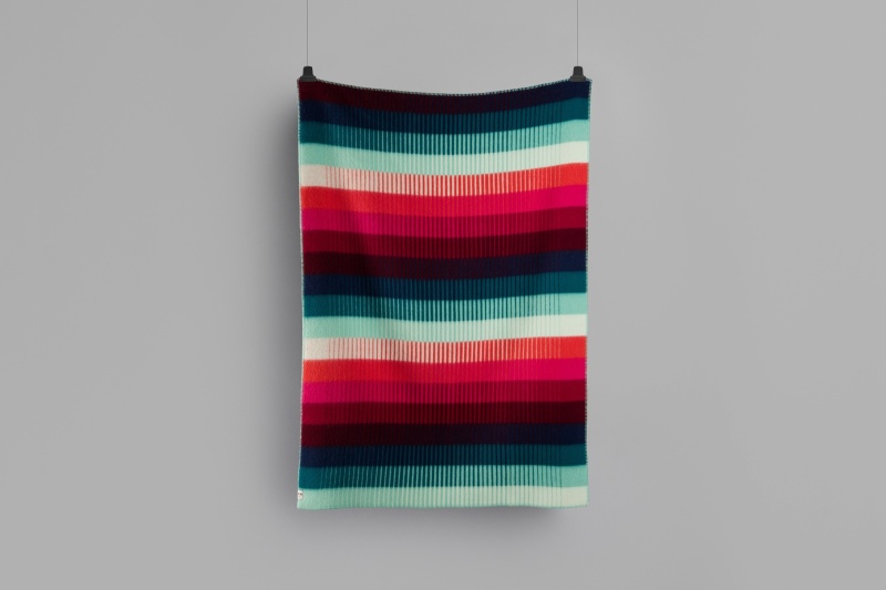 asmund-gradient_throw_red-turquoise_4253_front